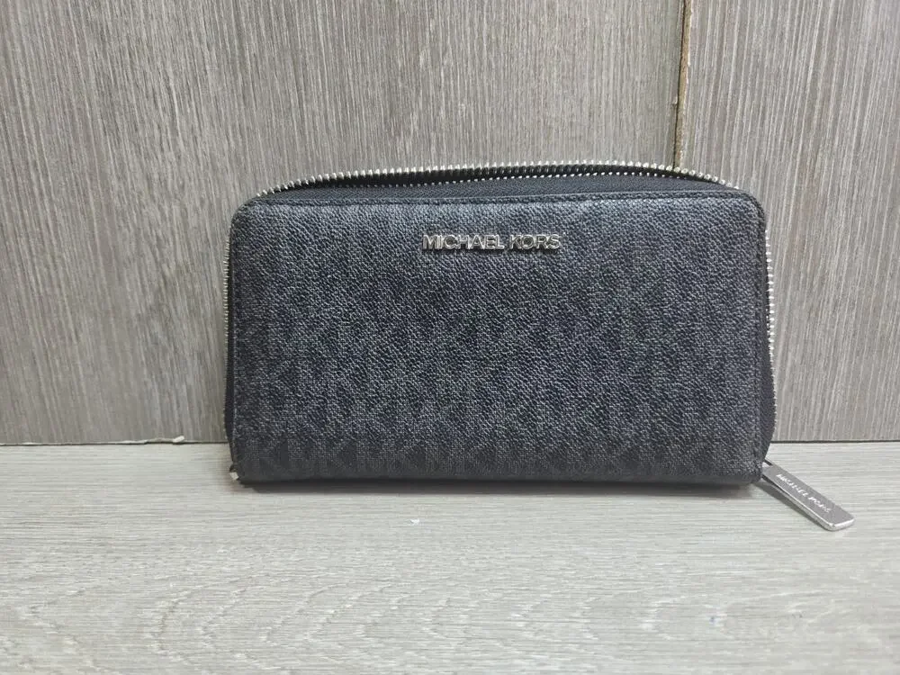 Michael Kors Jet Set Travel Medium Zip Around Wallet PVC Black